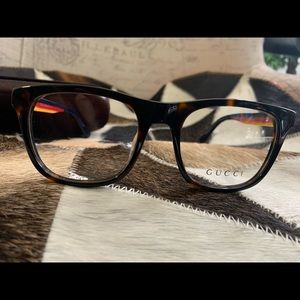 UNIQUE Gucci eyeglasses in perfect condition